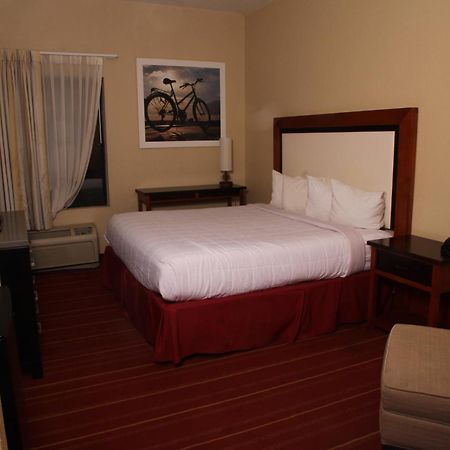 Days Inn By Wyndham Semmes Mobile Eksteriør billede