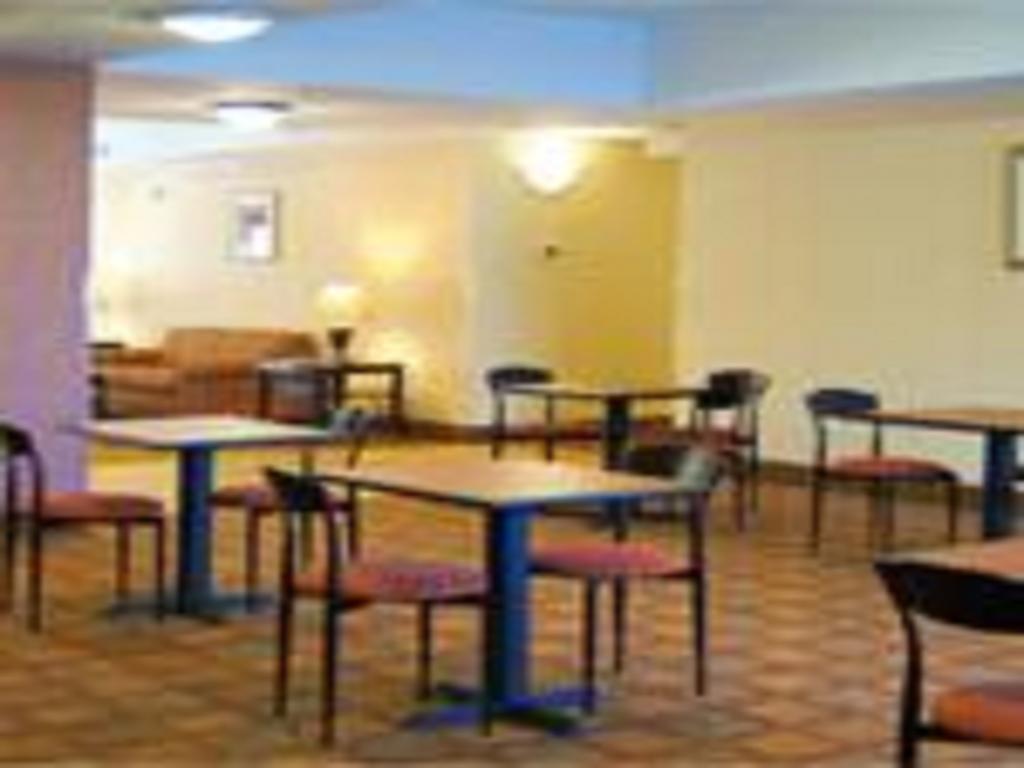 Days Inn By Wyndham Semmes Mobile Eksteriør billede